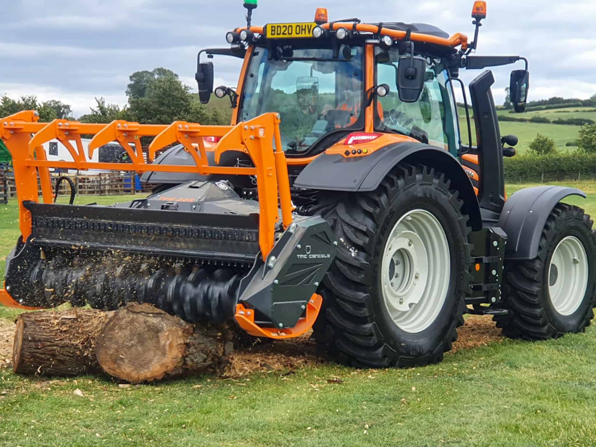 Tractor mounted TMC Cancela TFK 225 mulching head or Votex Landmaster 275 flail mower